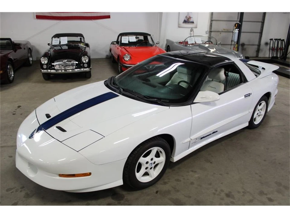 1994 Pontiac Firebird 4th Gen - Image 17 of 31