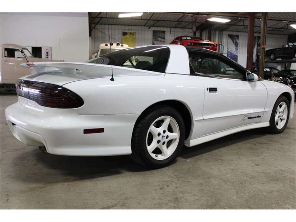 1994 Pontiac Firebird 4th Gen - Image 6 of 31