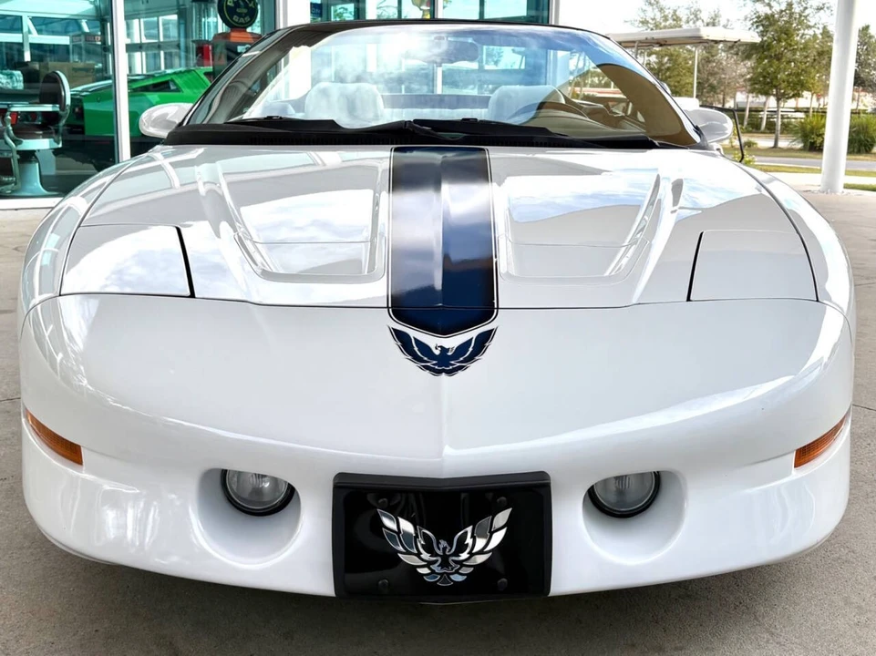 1994 Pontiac Firebird 4th Gen - Image 2 of 21