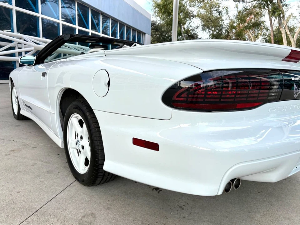 1994 Pontiac Firebird 4th Gen - Image 17 of 21