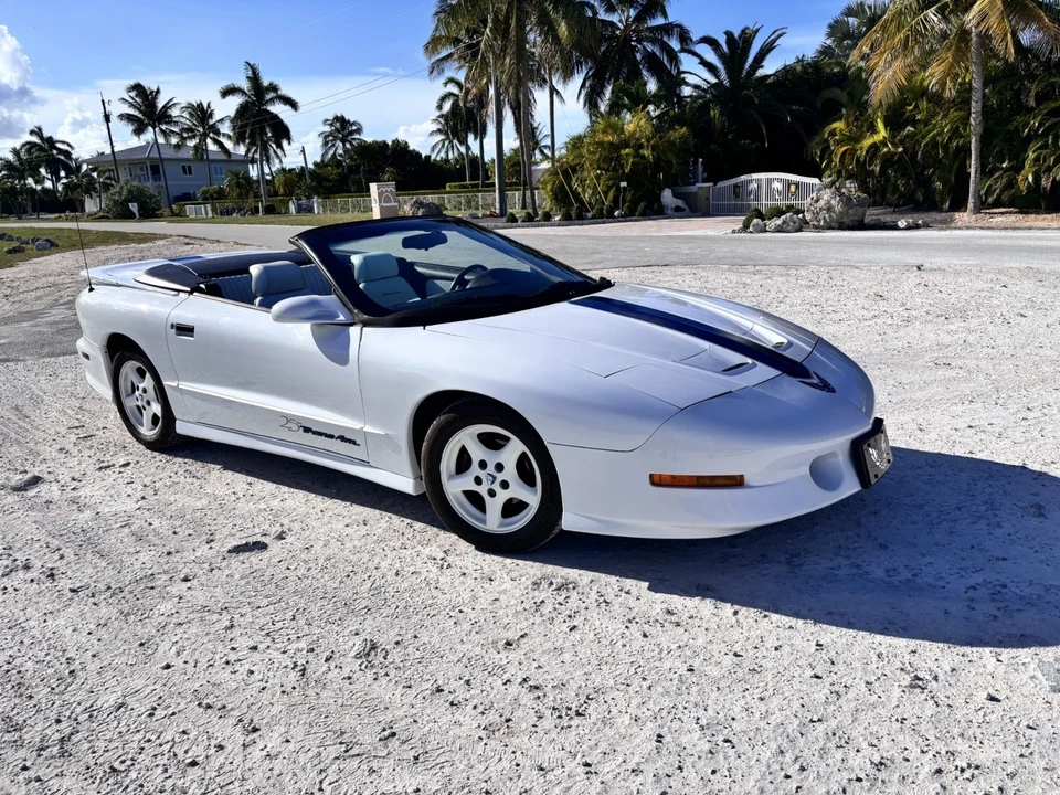 1994 Pontiac Firebird 4th Gen - Image 3 of 21