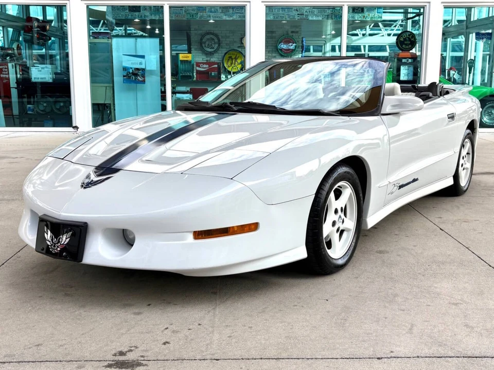 1994 Pontiac Firebird 4th Gen - Image 13 of 21