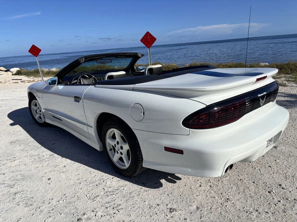 1994 Pontiac Firebird 4th Gen - Image 2 of 21