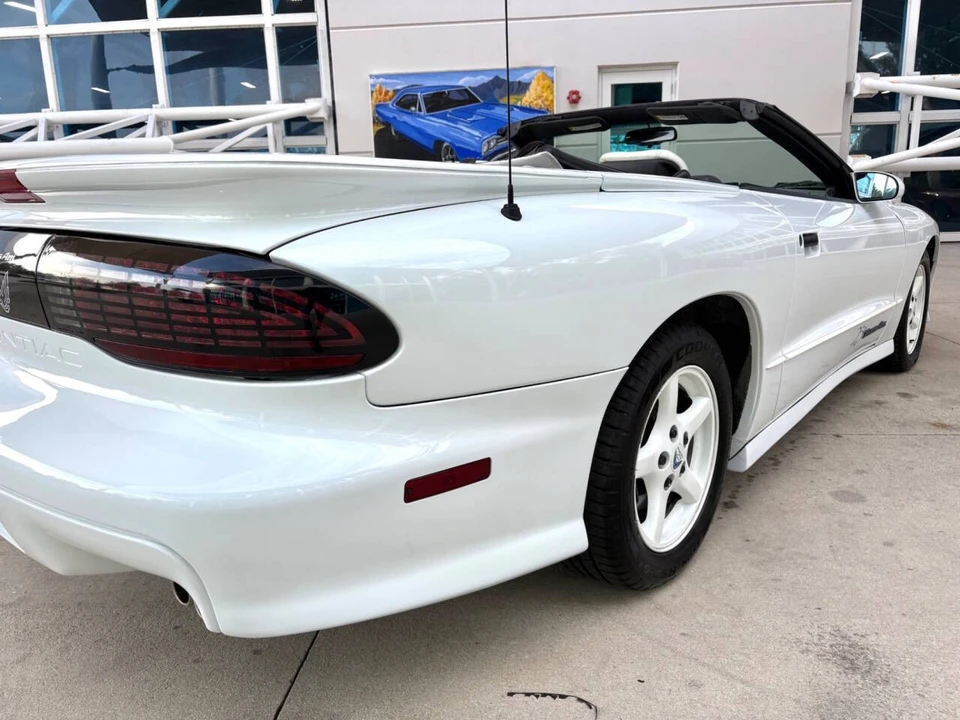 1994 Pontiac Firebird 4th Gen - Image 18 of 21