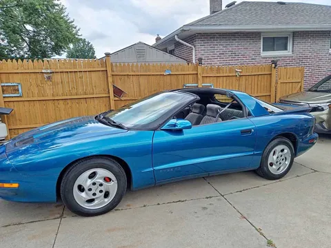 1994 Pontiac Firebird Coupe 2D