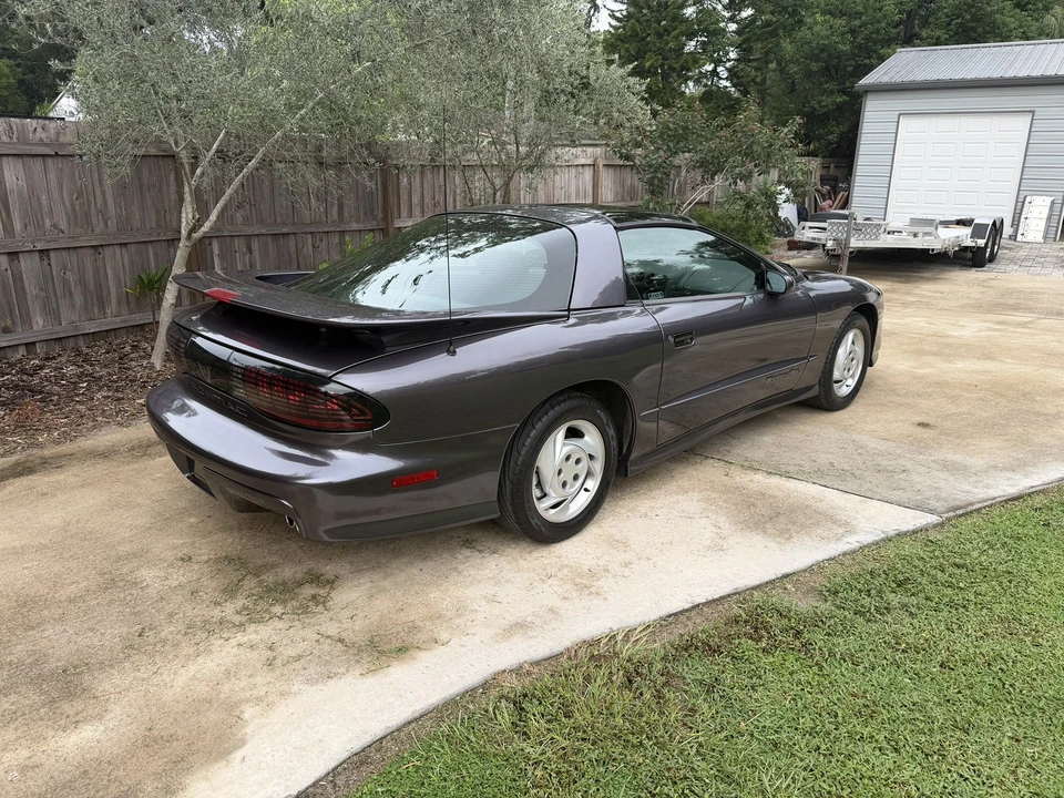 1994 Pontiac Firebird Formula 4th Gen - Image 5 of 31