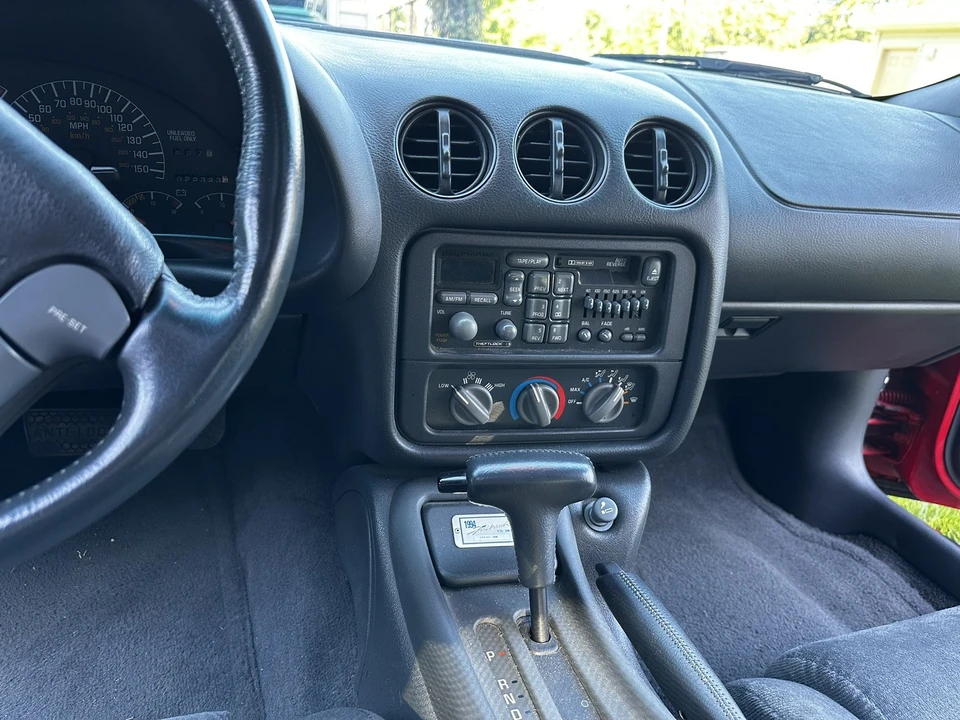 1994 Pontiac Firebird Formula 4th Gen - Image 22 of 25