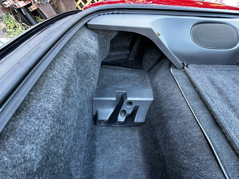 1994 Pontiac Firebird Formula 4th Gen - Image 24 of 25