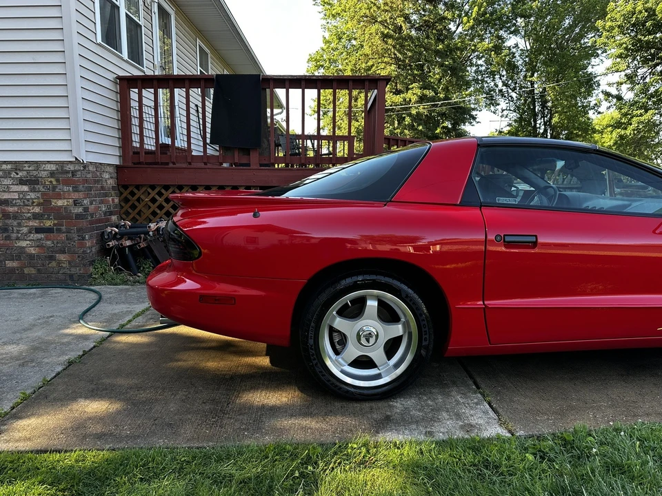 1994 Pontiac Firebird Formula 4th Gen - Image 15 of 25