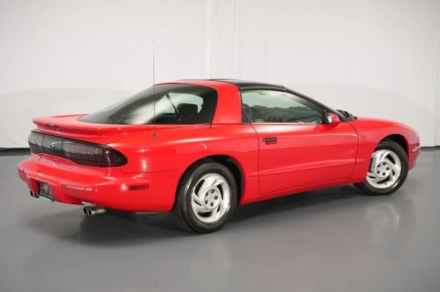 1994 Pontiac Firebird Formula 4th Gen - Image 24 of 31