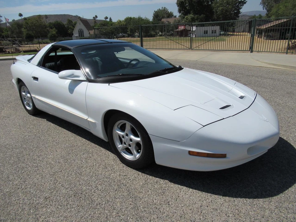 1994 Pontiac Firebird Formula 4th Gen - Image 22 of 22