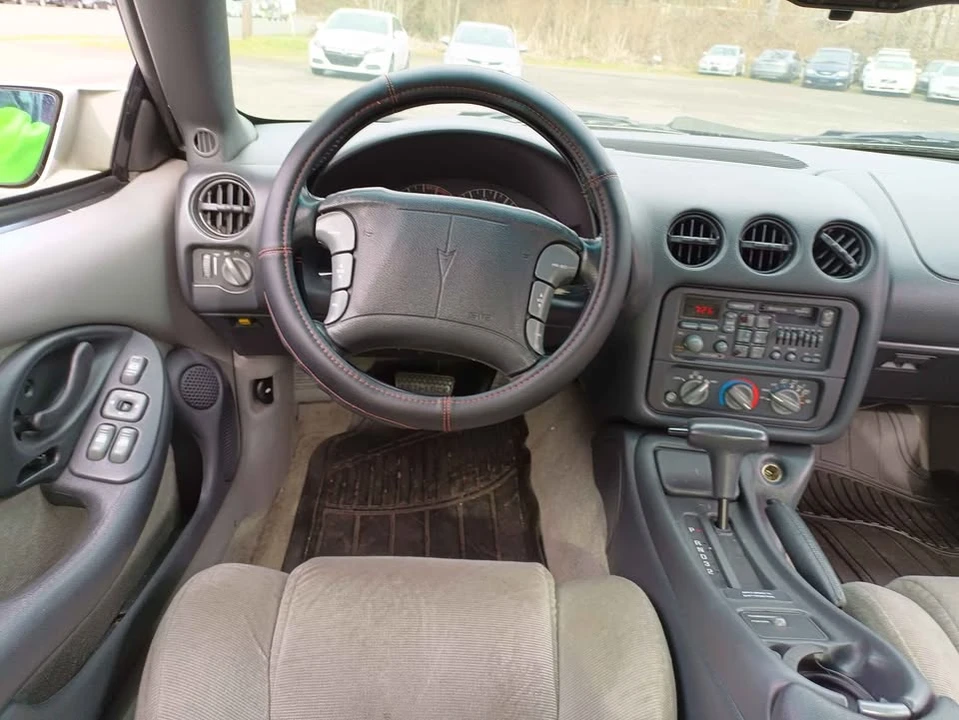 1994 Pontiac Firebird Formula 4th Gen - Image 10 of 17