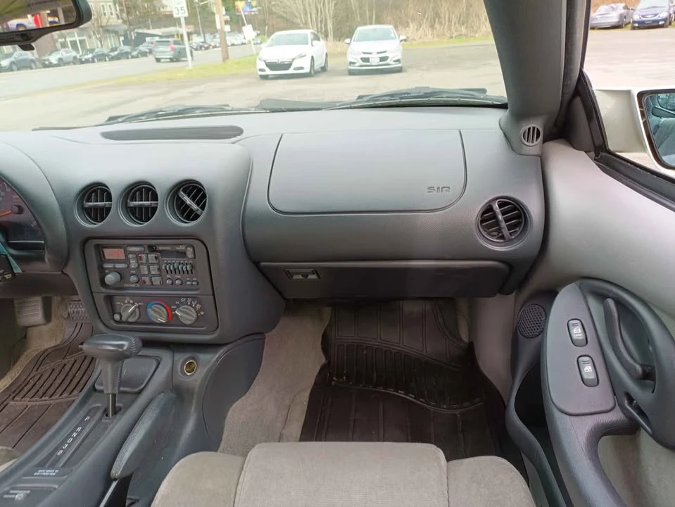 1994 Pontiac Firebird Formula 4th Gen - Image 11 of 17