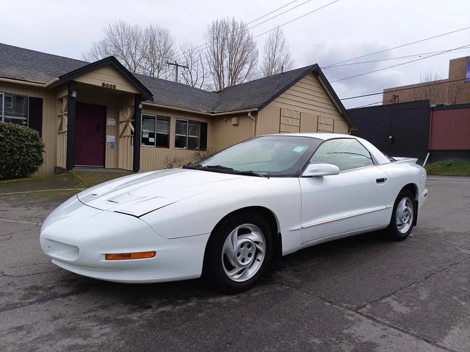 1994 Pontiac Firebird Formula 4th Gen - Image 2 of 17