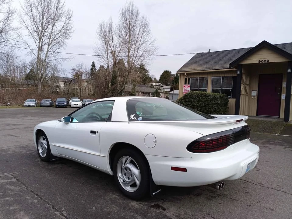 1994 Pontiac Firebird Formula 4th Gen - Image 5 of 17