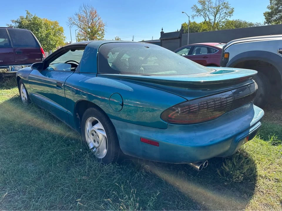 1994 Pontiac Firebird Formula 4th Gen - Image 6 of 11
