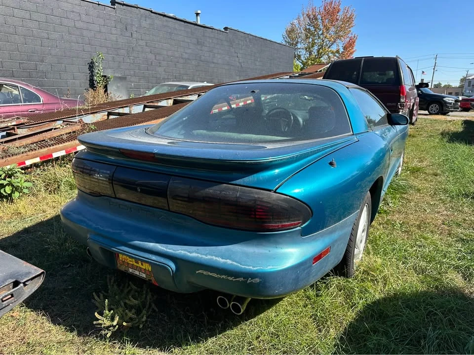 1994 Pontiac Firebird Formula 4th Gen - Image 5 of 11