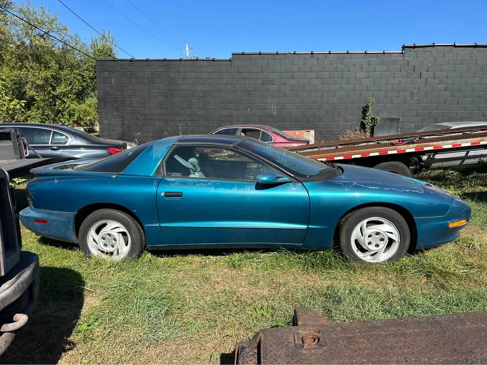 1994 Pontiac Firebird Formula 4th Gen - Image 4 of 11