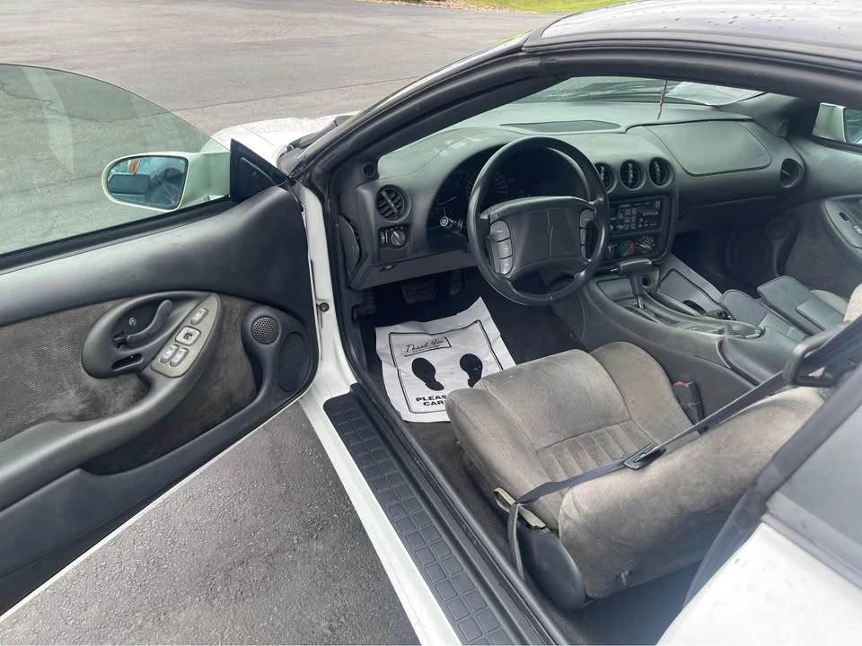 1994 Pontiac Firebird Formula 4th Gen - Image 5 of 10