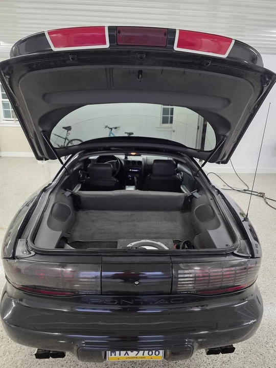 1994 Pontiac Firebird Formula 4th Gen - Image 9 of 9