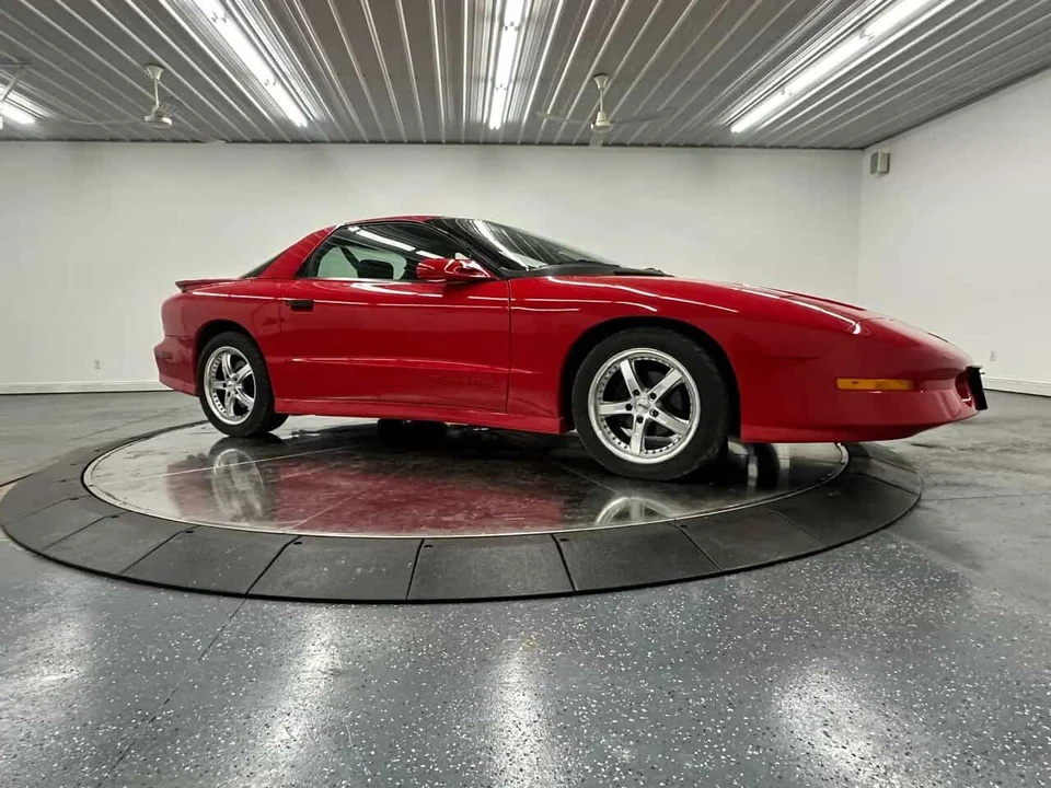 1994 Pontiac Firebird Formula 4th Gen - Image 17 of 31