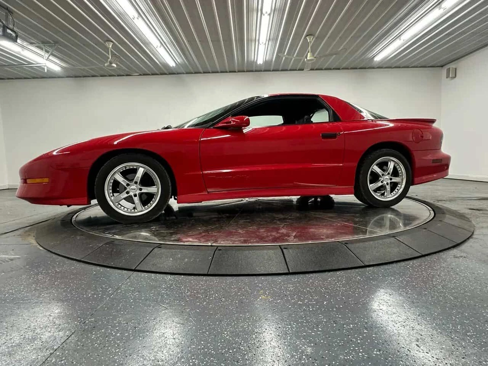 1994 Pontiac Firebird Formula 4th Gen - Image 20 of 31