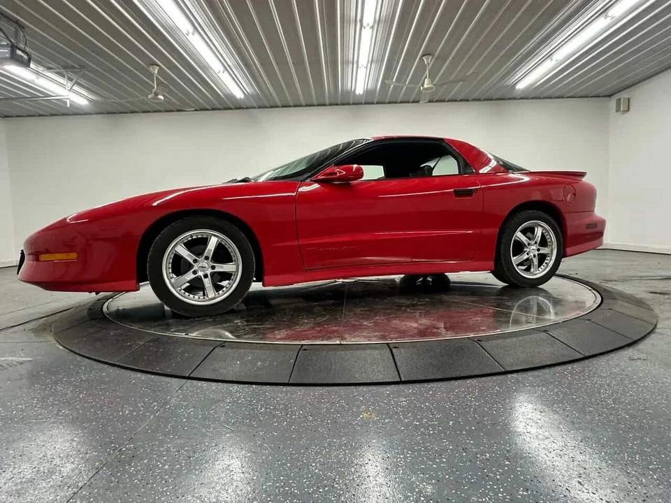 1994 Pontiac Firebird Formula 4th Gen - Image 21 of 31