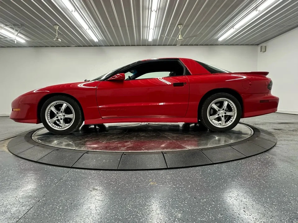 1994 Pontiac Firebird Formula 4th Gen - Image 22 of 31