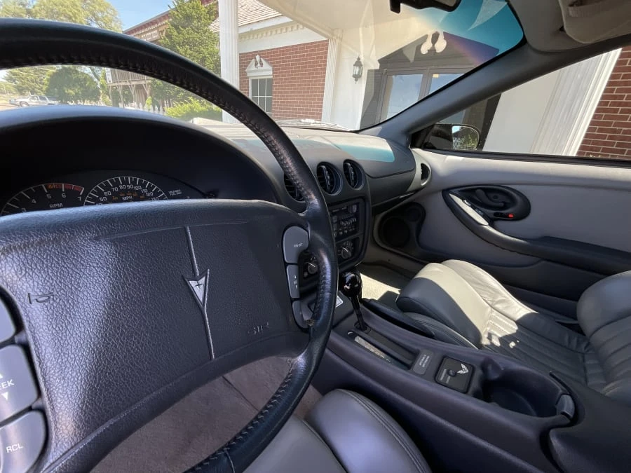 1994 Pontiac Firebird 4th Gen - Image 11 of 12