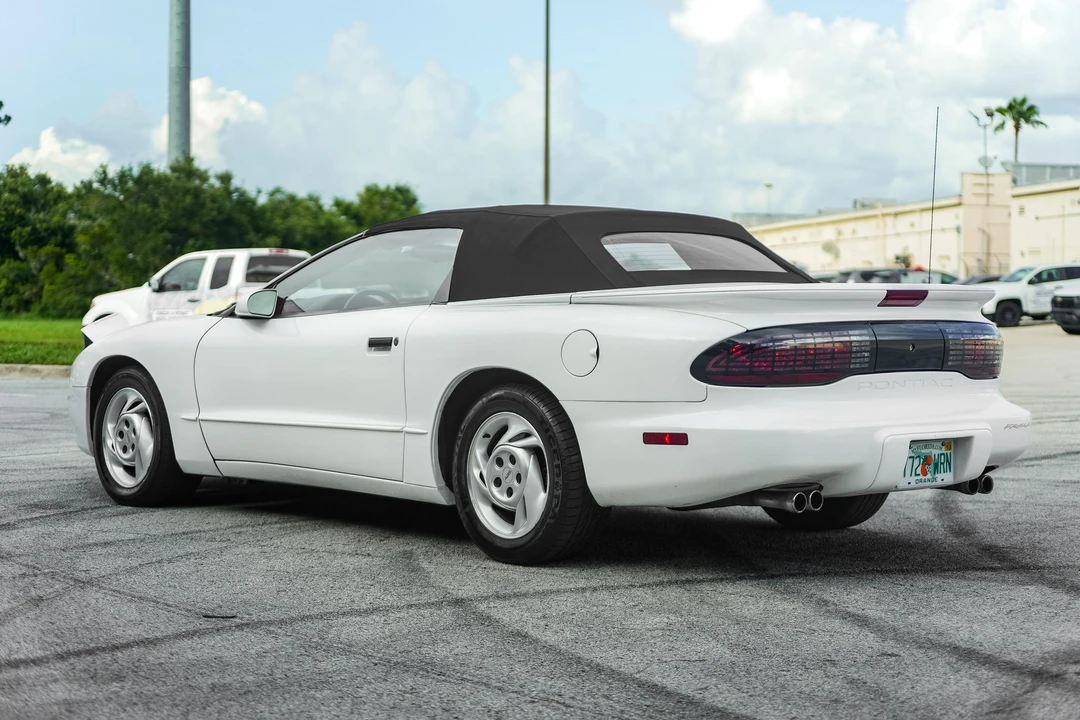 1994 Pontiac Firebird 4th Gen - Image 10 of 31