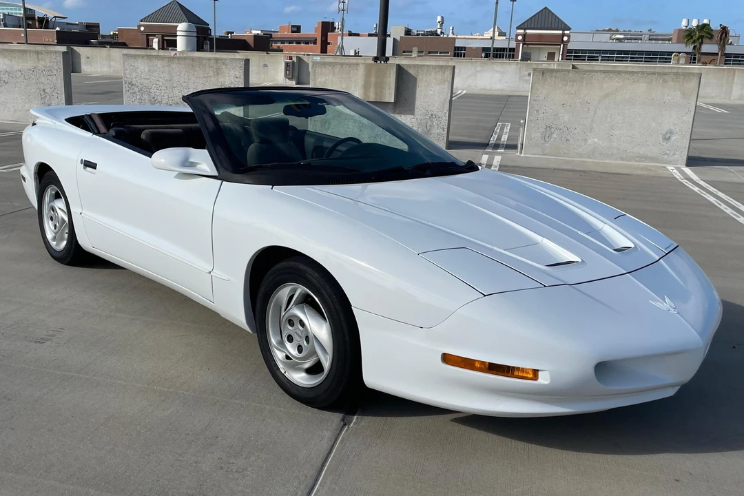 1994 Pontiac Firebird 4th Gen - Image 8 of 31