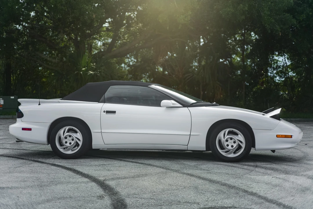 1994 Pontiac Firebird 4th Gen - Image 12 of 31