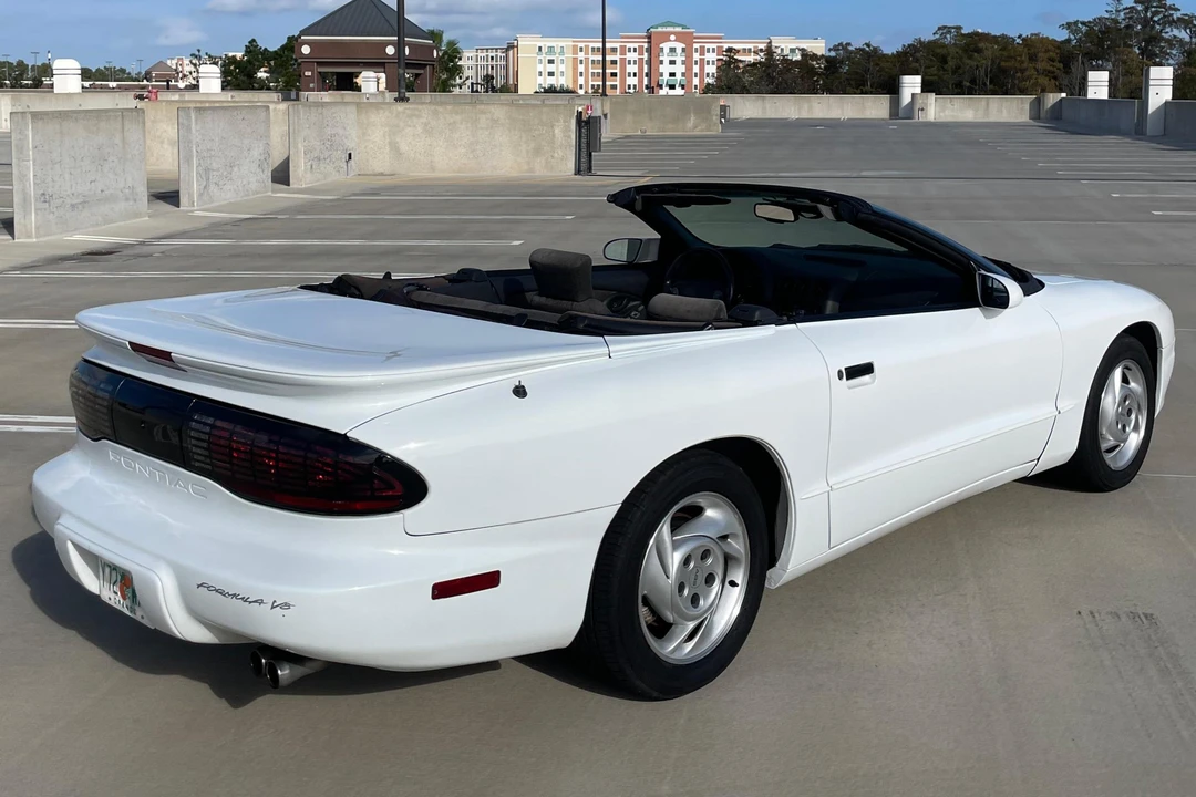 1994 Pontiac Firebird 4th Gen - Image 4 of 31