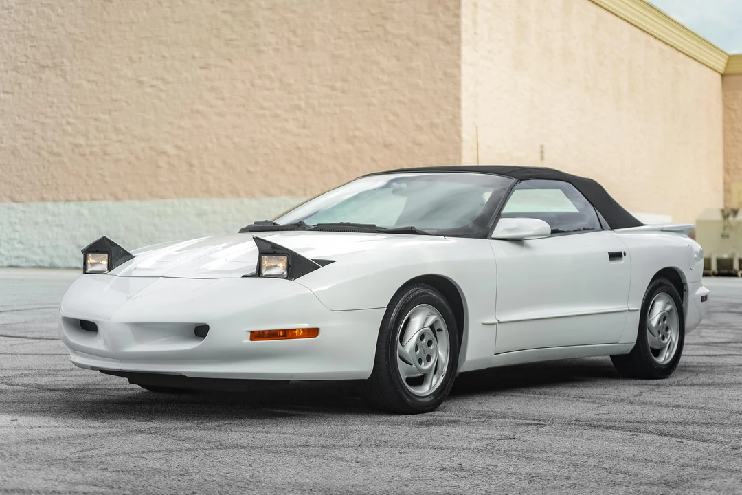 1994 Pontiac Firebird 4th Gen - Image 9 of 31