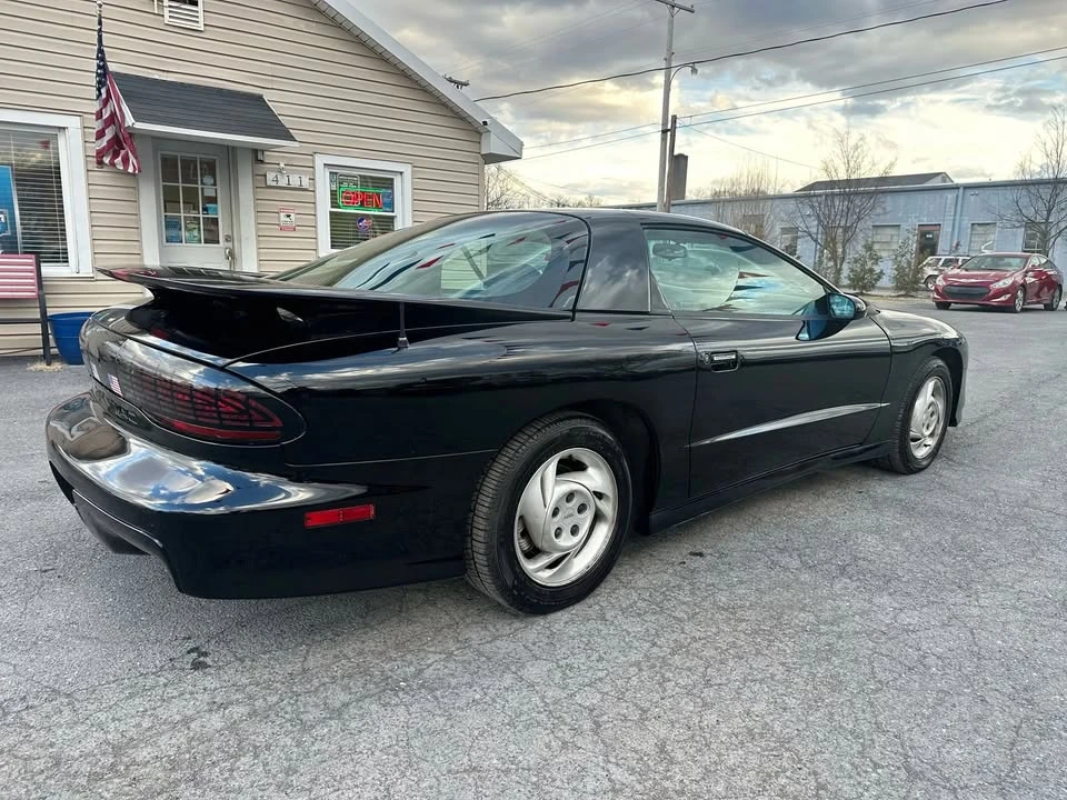 1994 Pontiac Firebird 4th Gen - Image 9 of 20