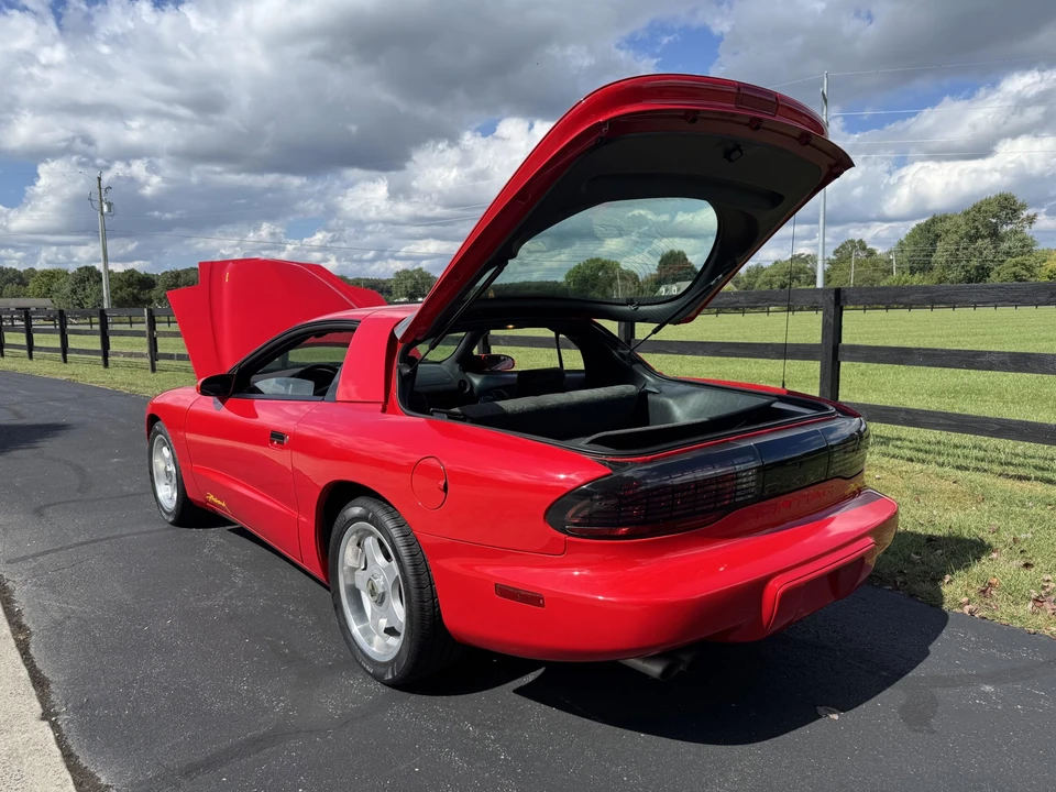 1994 Pontiac Firebird Trans Am 4th Gen - Image 17 of 31