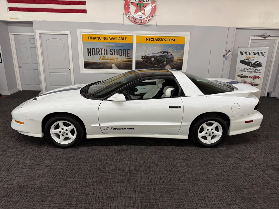 1994 Pontiac Firebird Trans Am 4th Gen - Image 4 of 31