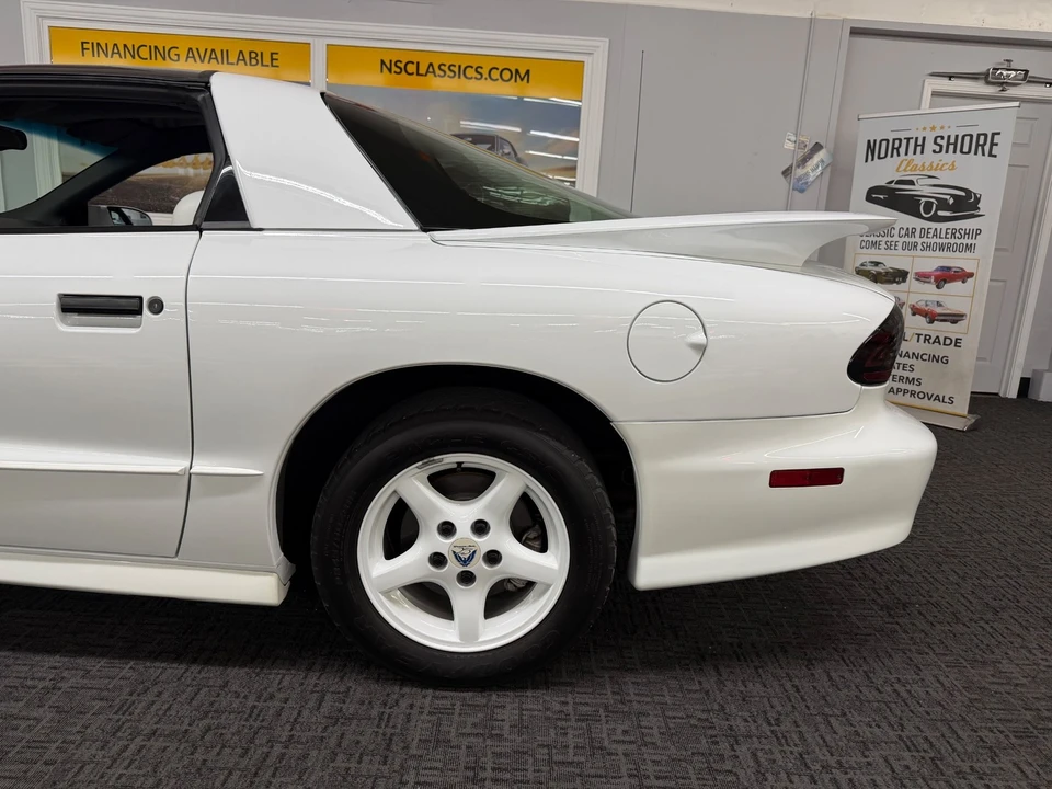 1994 Pontiac Firebird Trans Am 4th Gen - Image 21 of 31