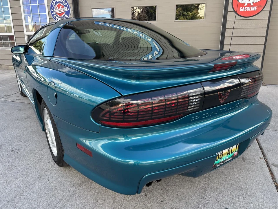 1994 Pontiac Firebird Trans Am 4th Gen - Image 4 of 19