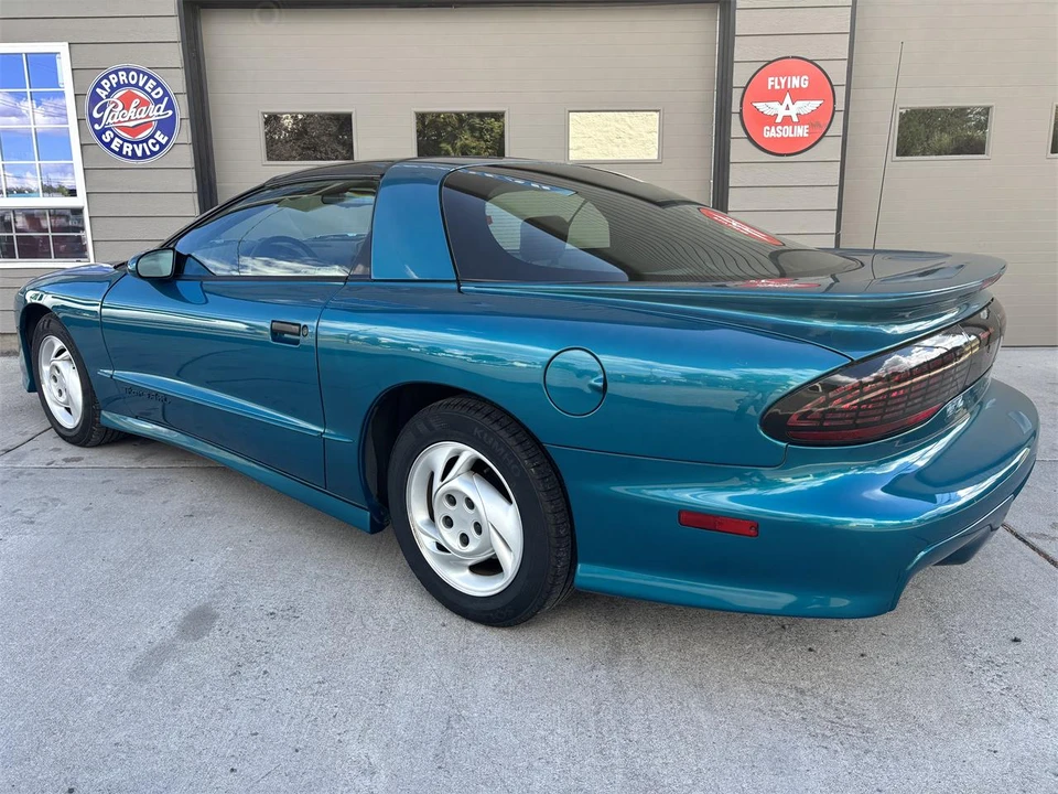 1994 Pontiac Firebird Trans Am 4th Gen - Image 3 of 19