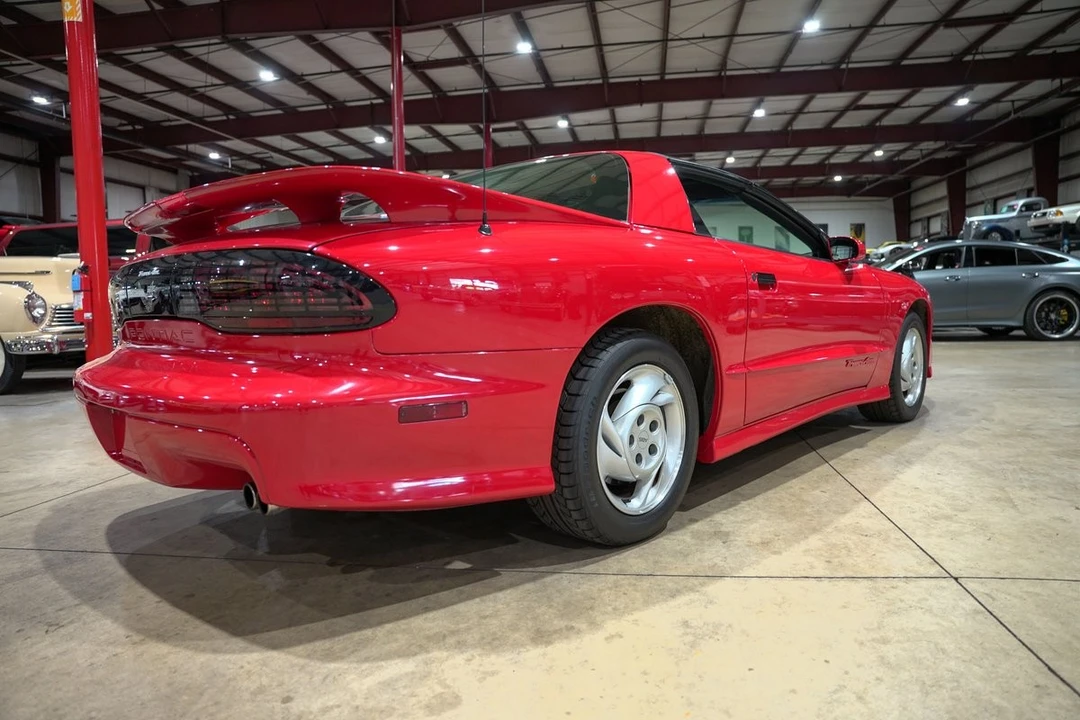 1994 Pontiac Firebird Trans Am 4th Gen - Image 8 of 12