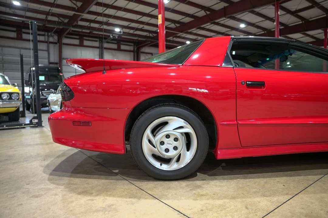 1994 Pontiac Firebird Trans Am 4th Gen - Image 9 of 12