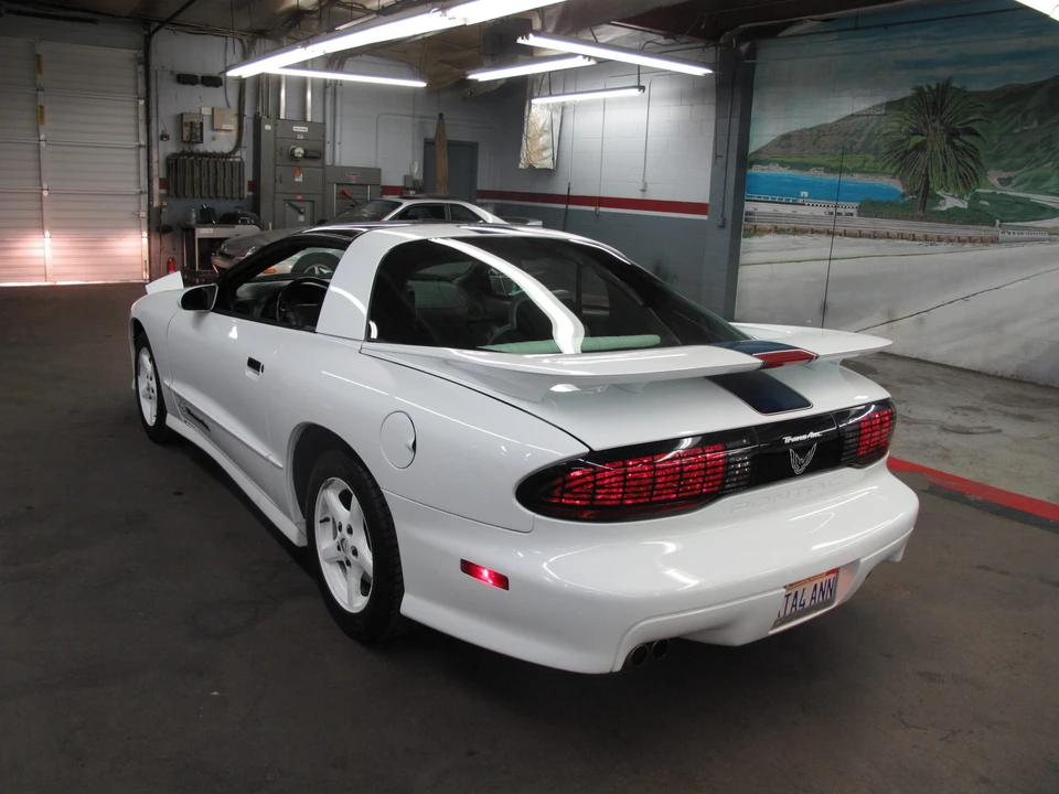 1994 Pontiac Firebird Trans Am 4th Gen - Image 20 of 31