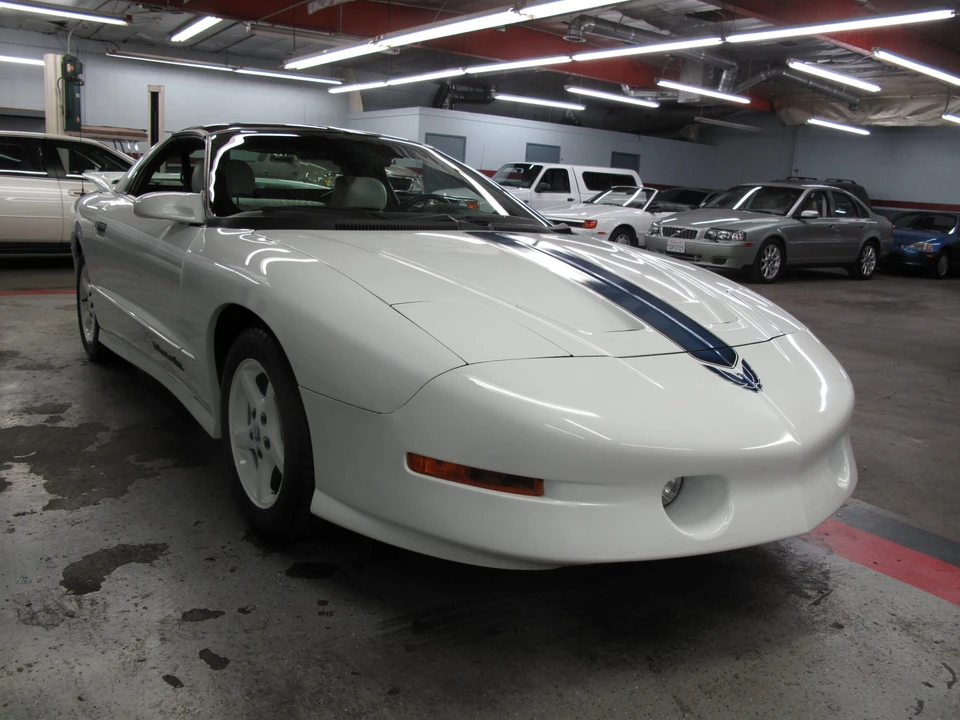 1994 Pontiac Firebird Trans Am 4th Gen - Image 10 of 31