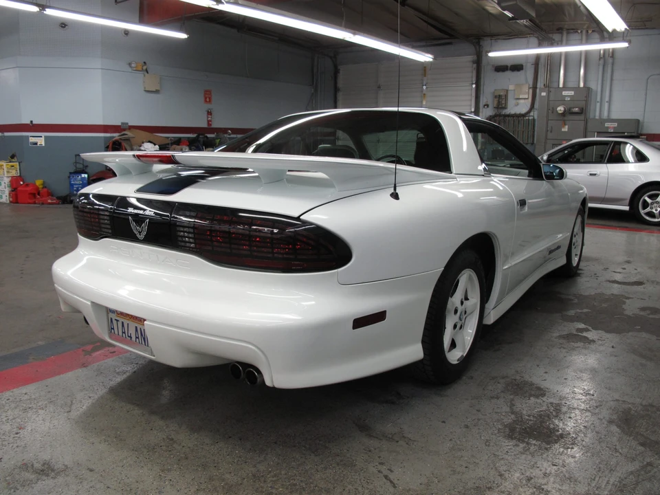 1994 Pontiac Firebird Trans Am 4th Gen - Image 14 of 31