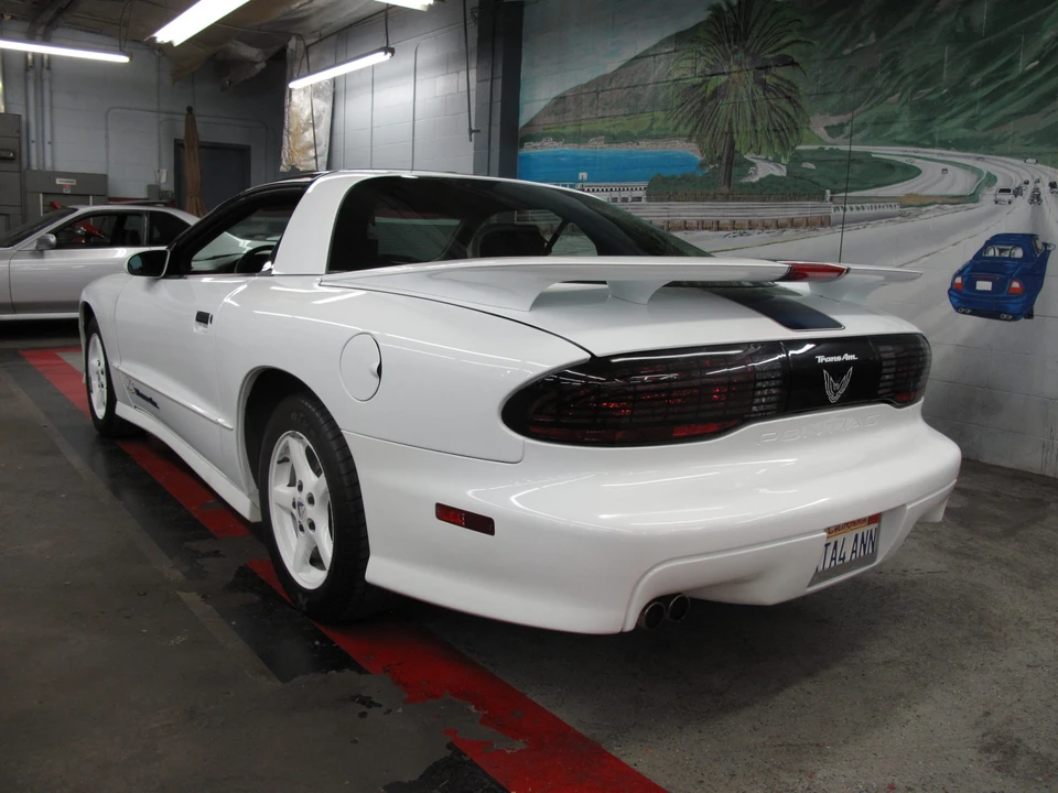 1994 Pontiac Firebird Trans Am 4th Gen - Image 19 of 31