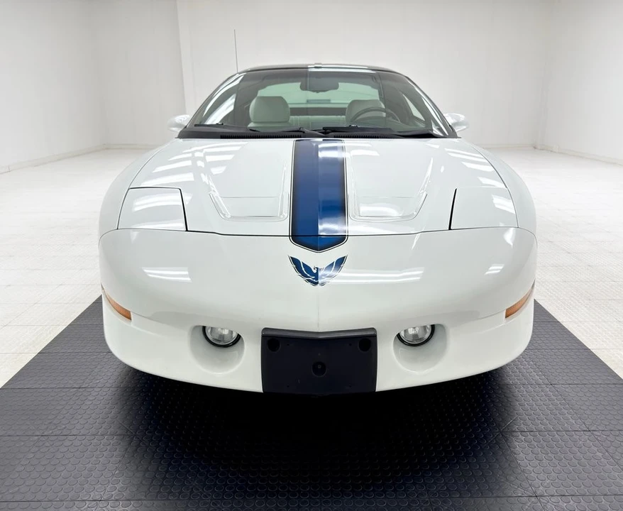 1994 Pontiac Firebird Trans Am 4th Gen - Image 9 of 12