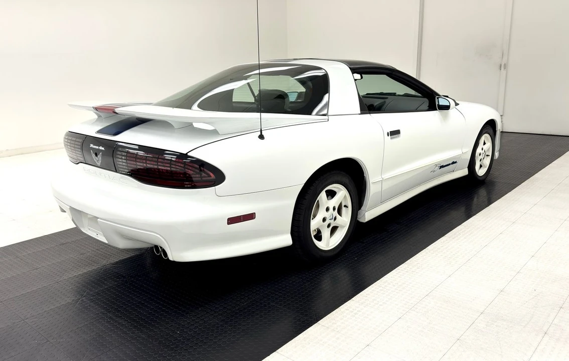 1994 Pontiac Firebird Trans Am 4th Gen - Image 6 of 12