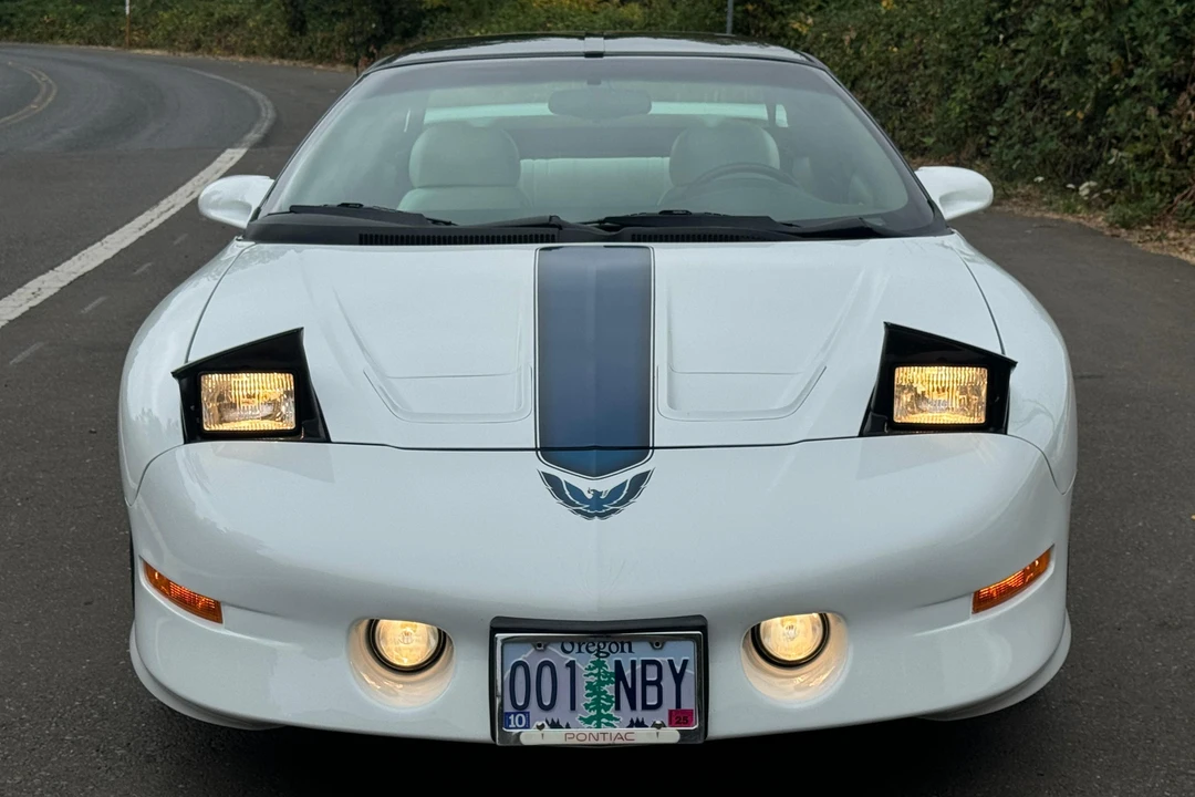 1994 Pontiac Firebird Trans Am 4th Gen - Image 2 of 31