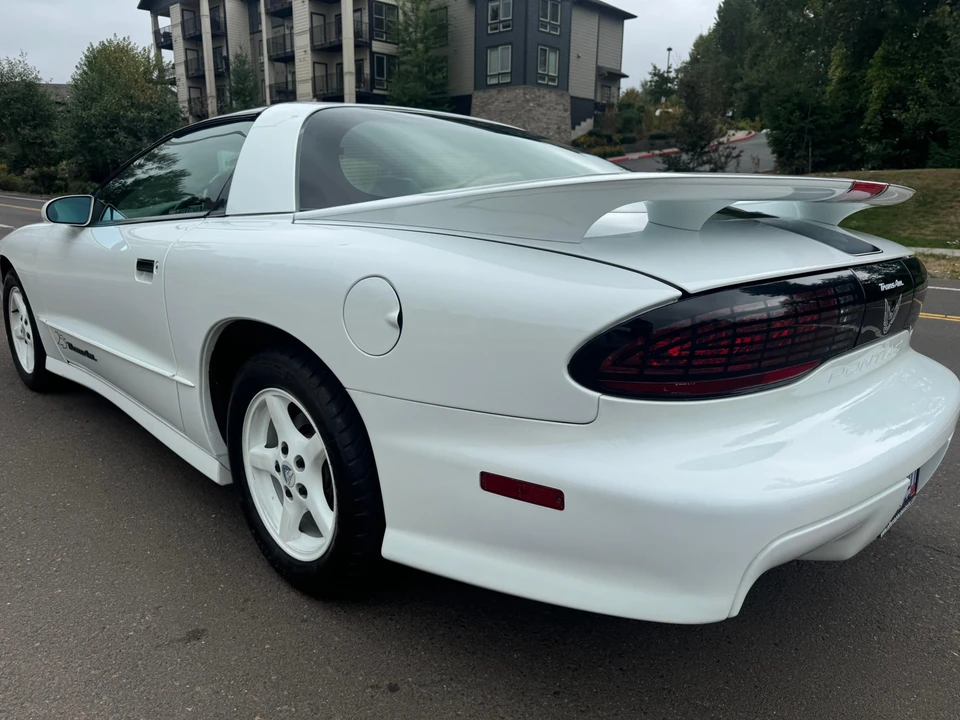 1994 Pontiac Firebird Trans Am 4th Gen - Image 27 of 31